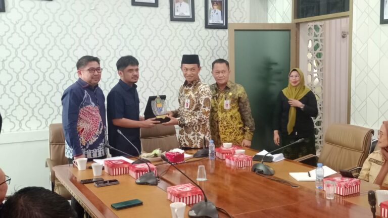 Kunjungi Tanbu, Komisi 1 DPRD Provinsi Kalsel Evaluasi Pilkada Serentak Bersama Pemkab Tanbu