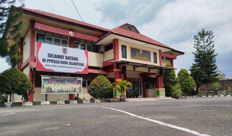 Dinsos Kalsel Dirikan Dapur Umum di PPRSLU Budi Sejahtera Martapura dan Siapkan Ribuan Makanan Untuk Jemaah Sekumpul