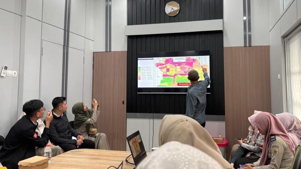 BPN Kota Banjarbaru Laksanakan Rapat Finalisasi ZNT Bersama BPPRD 1 img 20250131 wa01555926376618850675532