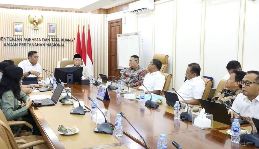 Menteri ATR/Kepala BPN Terima Audiensi Mentan, Bahas Soal Integrasi Data Pertanahan dan Pertanian 1 img 20250201 wa00903124750083308336581