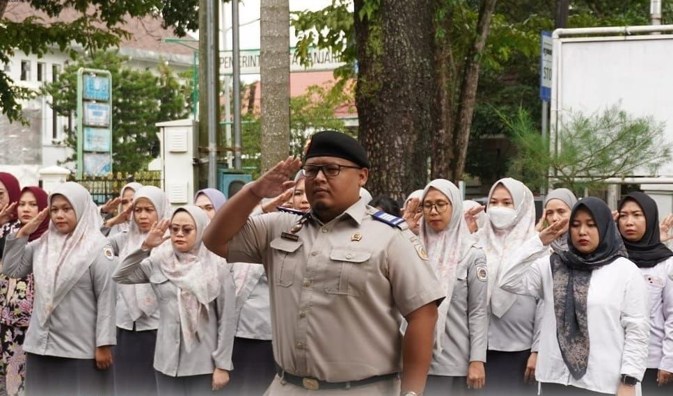 Kepala BPN Banjarbaru Pimpin Apel Pagi, Beri Amanat Ini 1 img 20250215 wa01063524288050575291039