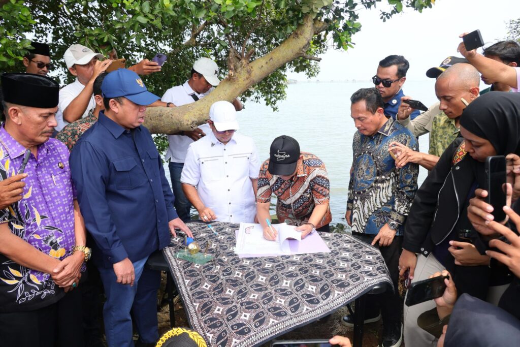 Diterpa Isu Sertipikat Pagar Laut Milik Aguan Batal Dicabut, Menteri Nusron: Itu Hoax 1 img 20250224 wa01576765859373704971276