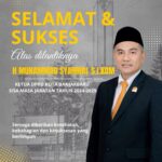 Biru dan Putih Modern Ucapan Selamat Mahasiswa Instagram Post – 2